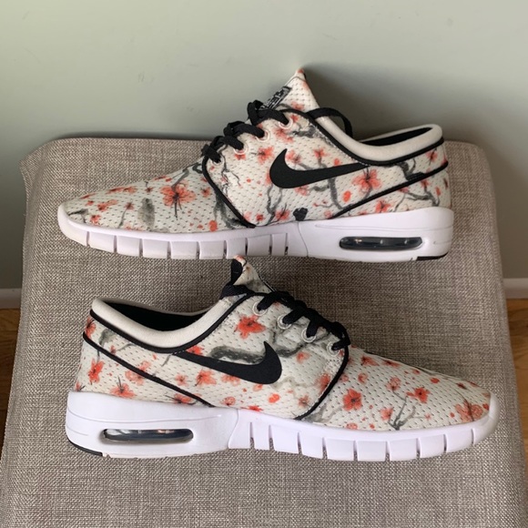 SOLD‼️Nike SB ‘Cherry Blossom’ - Picture 6 of 12